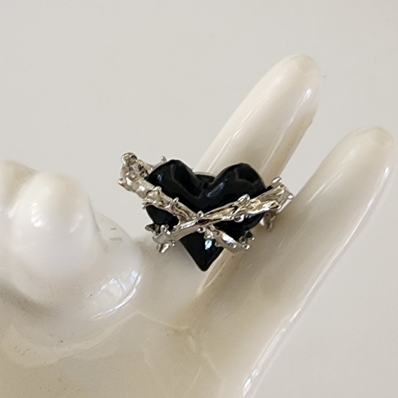 🖤 Cross My Dark Heart Ring - Picture 5 of 8